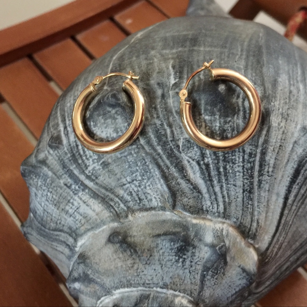 Gold Hoops 3/4" Diameter